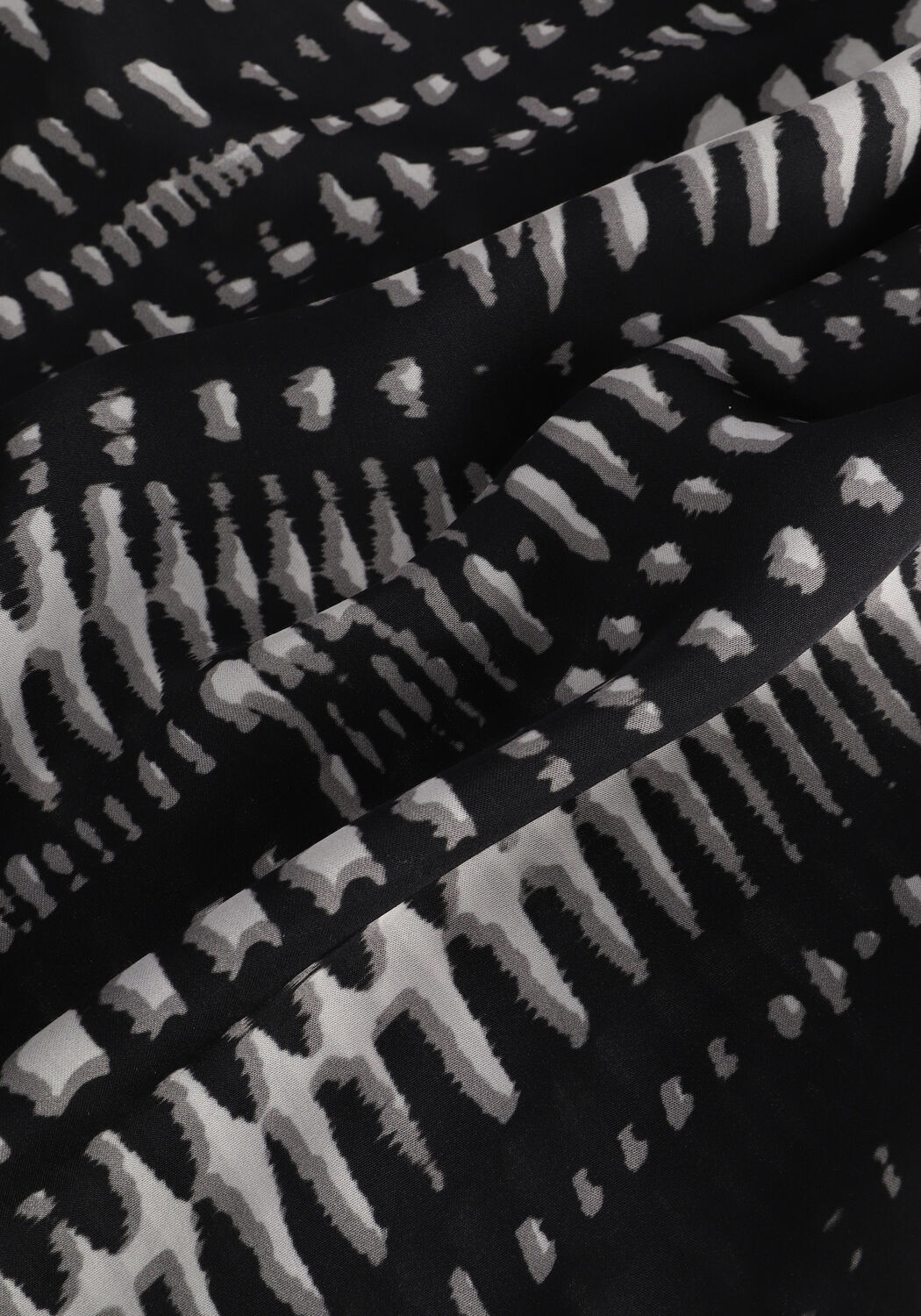 Schwarze SIMPLE Top WOVEN TOP HILDE SH - large