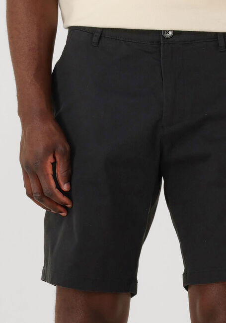 Schwarze MATINIQUE Kurze Hose MATHOMAS SHORT - large