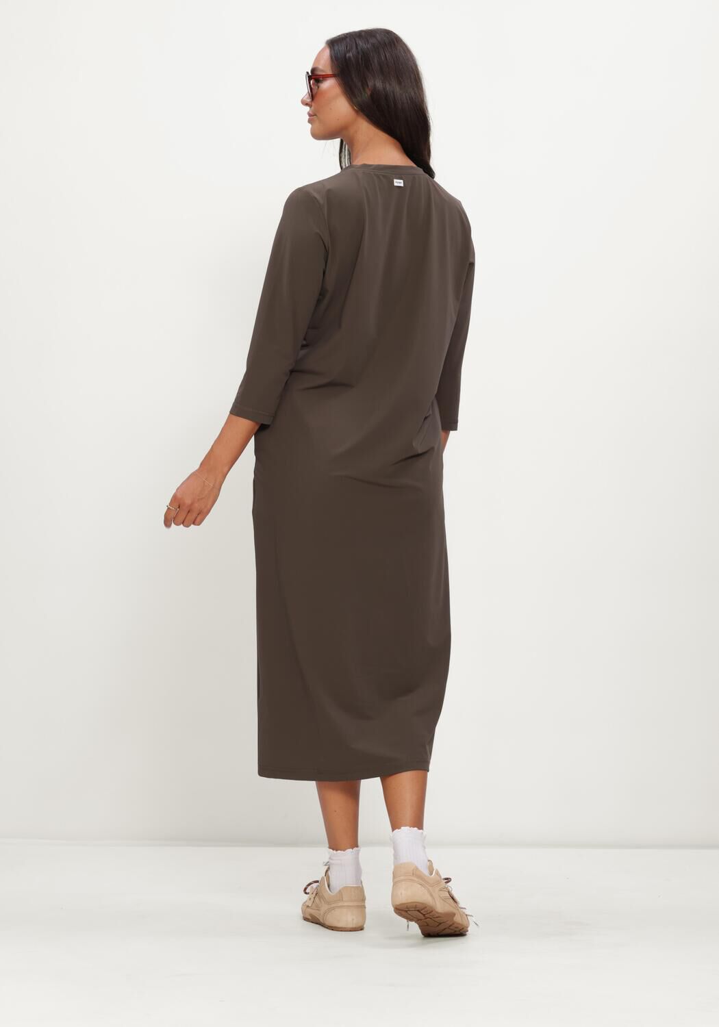 Olive PENN & INK Midikleid W26M-BLAKE - large