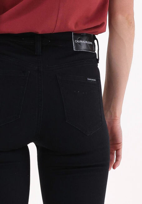 Schwarze CALVIN KLEIN Skinny jeans CKJ 010 HIGH RISE SKINNY - large