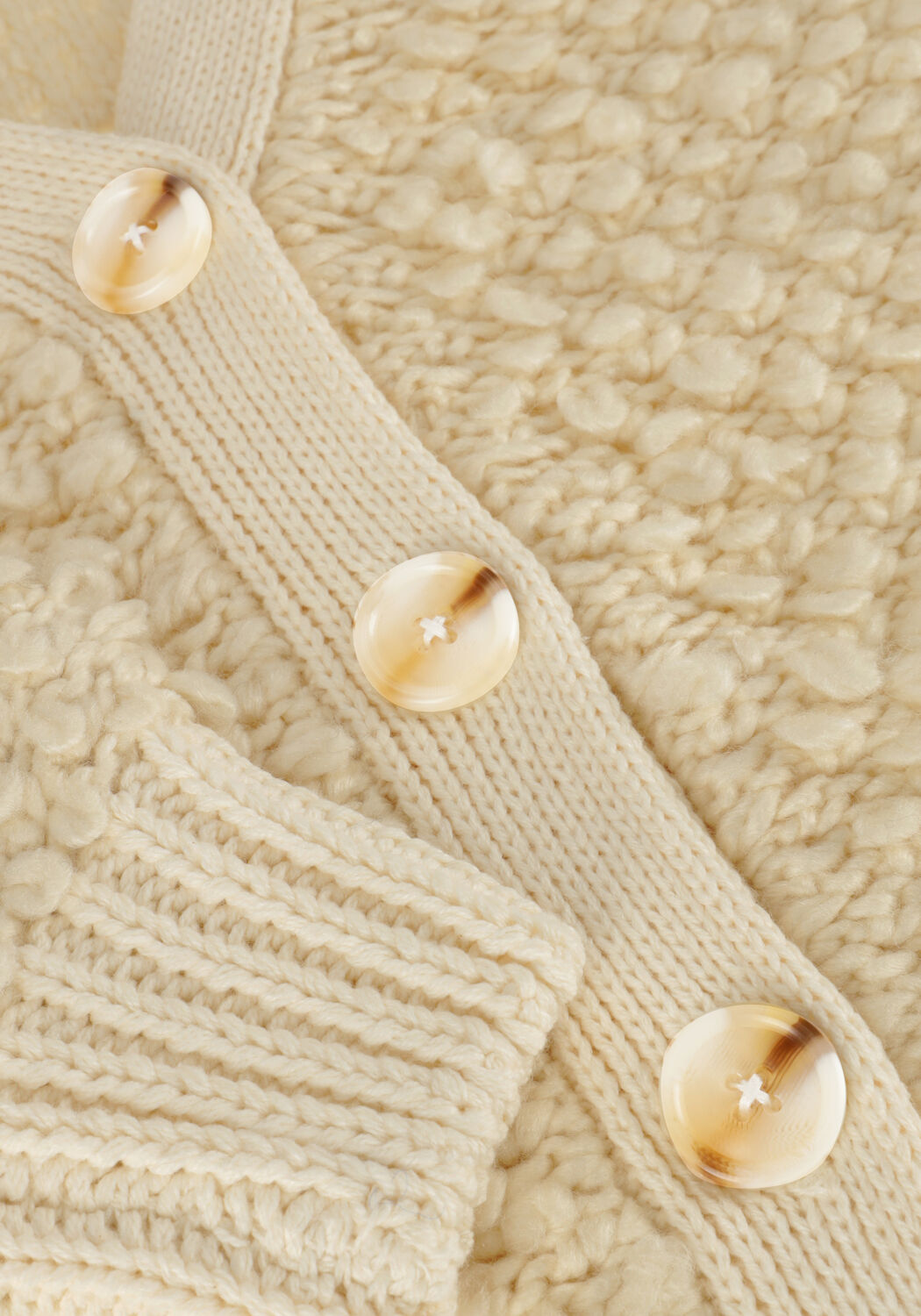 Beige RETOUR Strickjacke EMMY - large