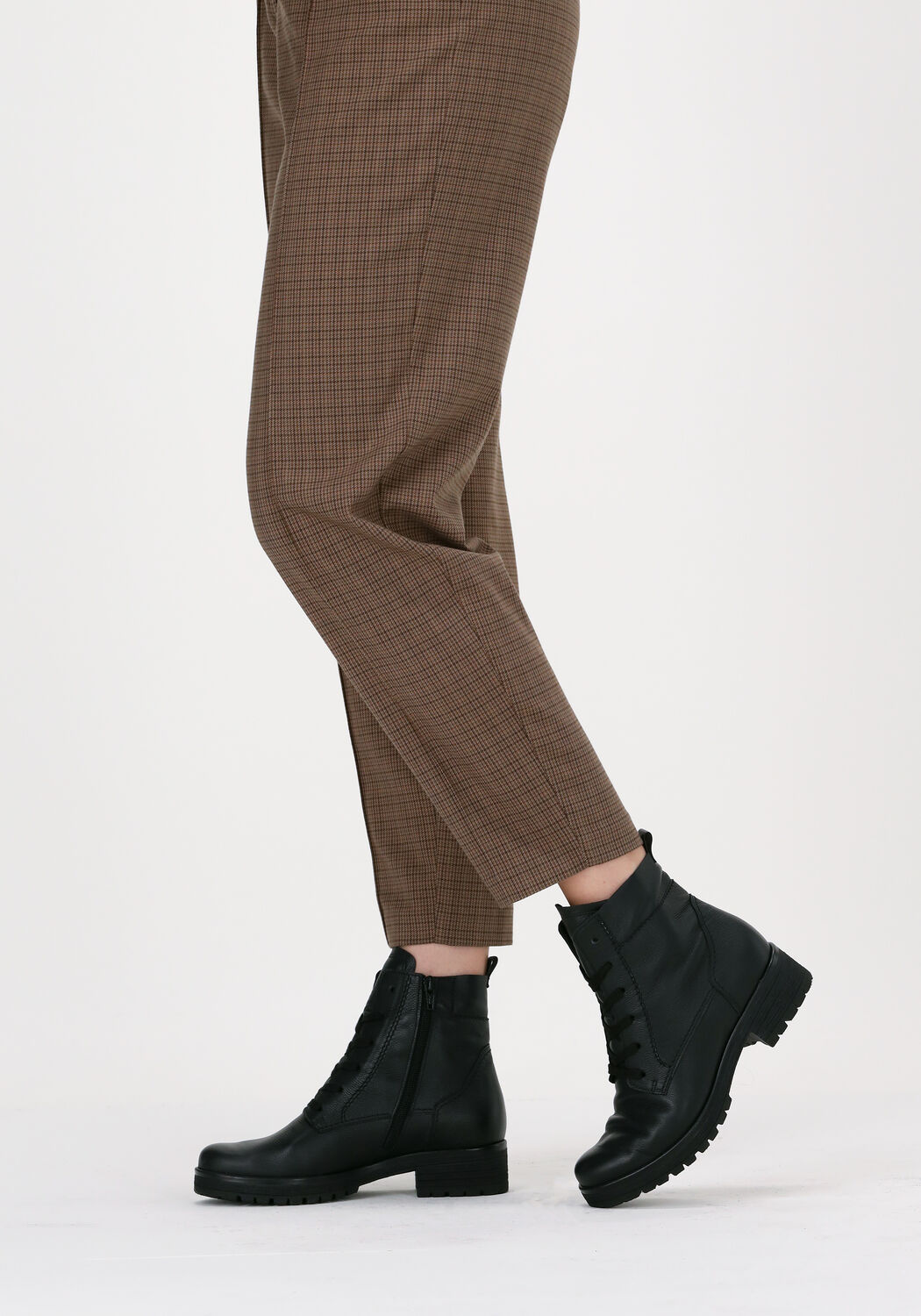 Schwarze GABOR Schn&uuml;rboots 095.1 - large