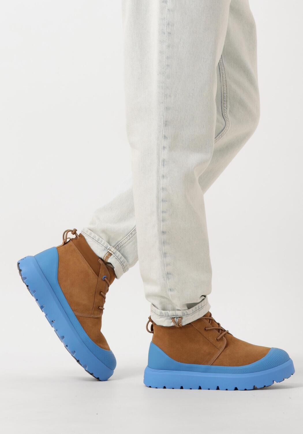 Cognacfarbene UGG Schn&uuml;rschuhe NEUMEL WEATHER HYBRID - large