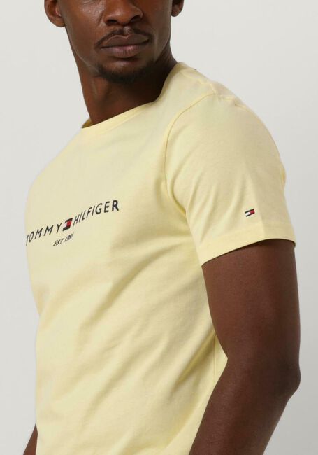Gelbe TOMMY HILFIGER T-shirt TOMMY LOGO TEE - large