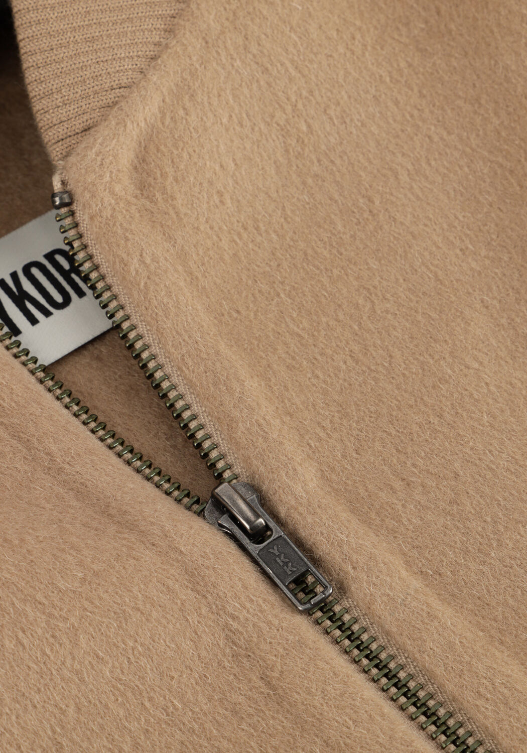 Camelfarbene DRYKORN Jack JANWYN - large