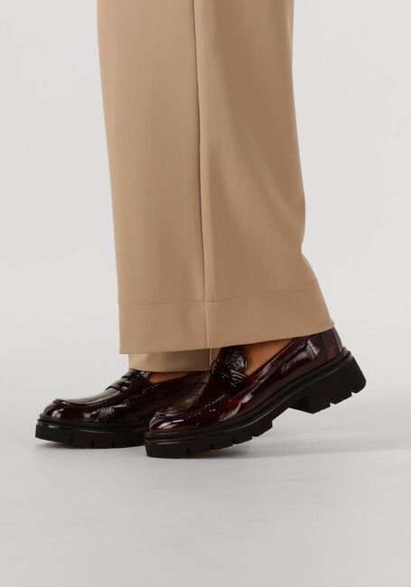 Braune CTWLK Loafer SCARLET - large