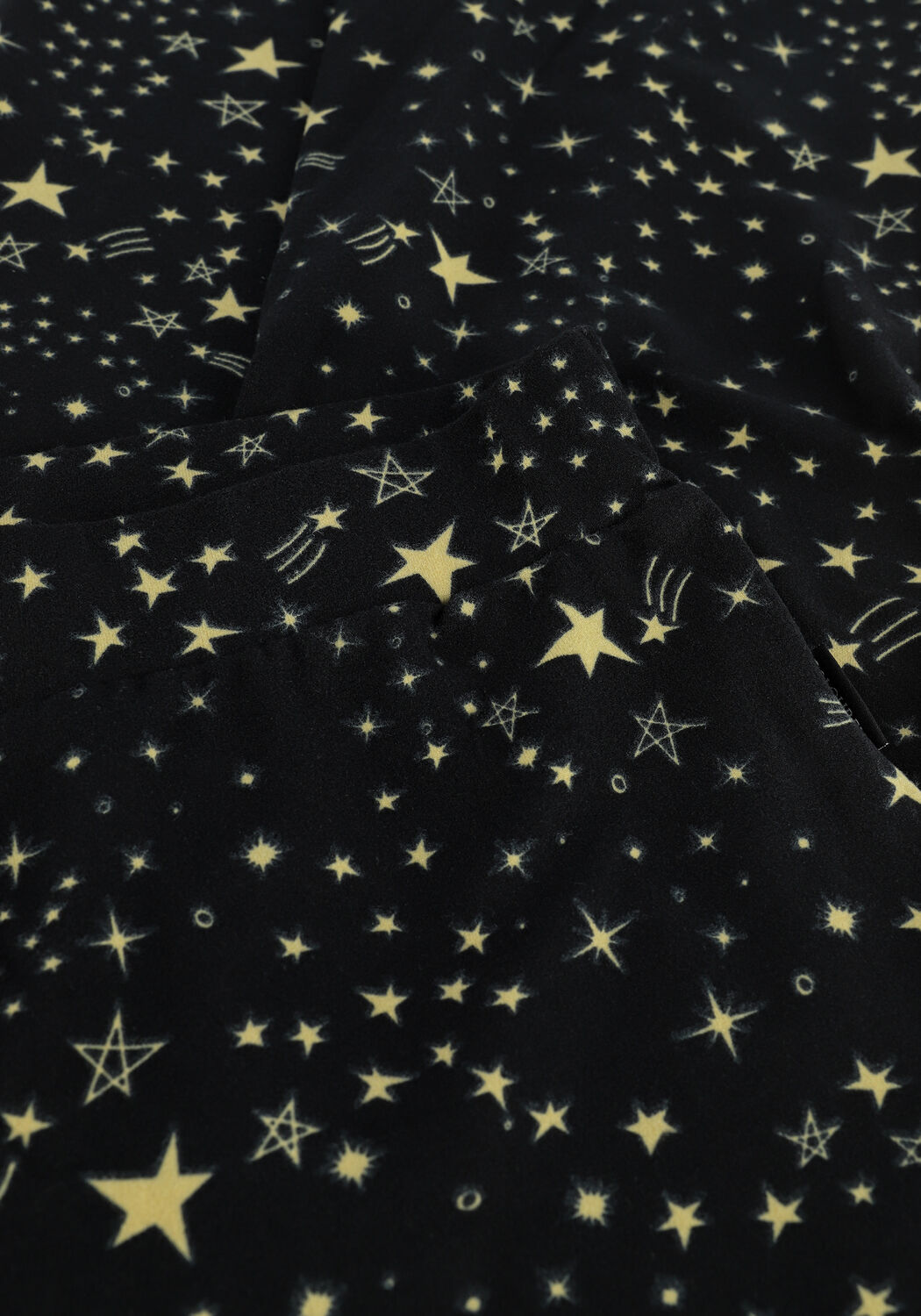 Schwarze COLOURFUL REBEL Schlaghose COSMIC PEACHED FLARE PANTS - large