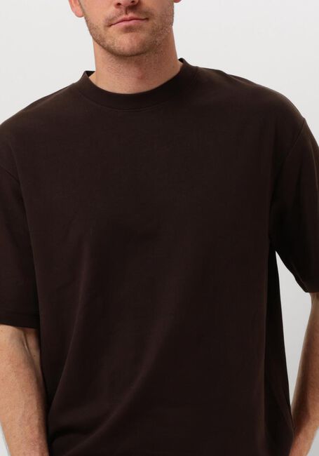 Braune SELECTED HOMME T-shirt SLHLOOSEOSCAR SS O-NECK TEE NOOS - large