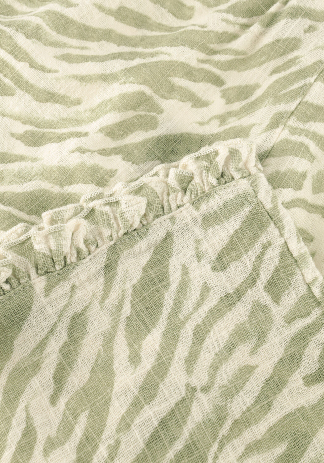 Gr&uuml;ne PLAY UP Weite Hose PRINTED WOVEN - large