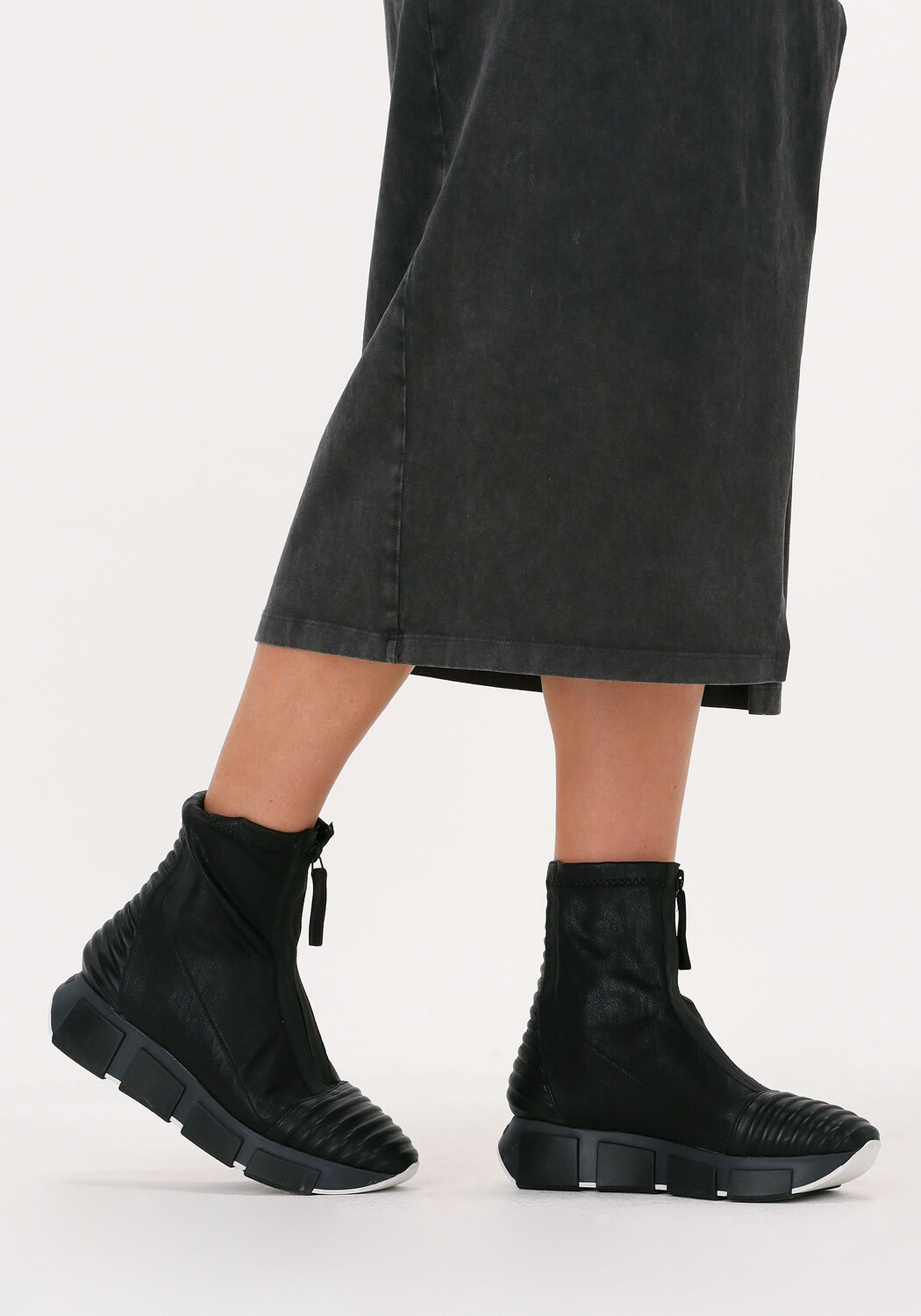 Schwarze VIC MATIE Sneaker High 1W3104D - large