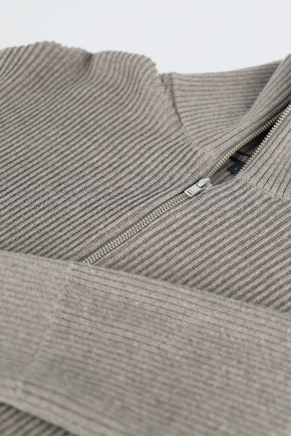 Braune DRYKORN Pullover MANUELO 420001 - large