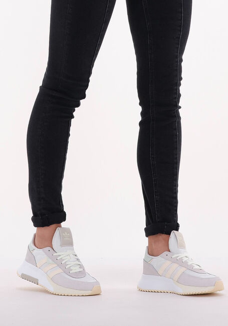 Weiße ADIDAS Sneaker low RETROPY F2 W - large