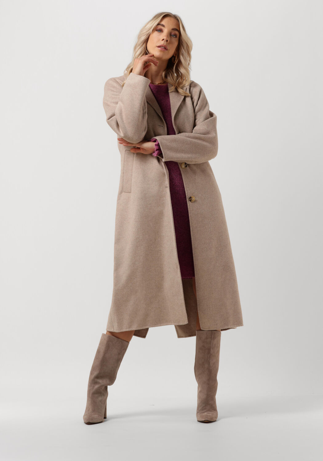 Large coats outlet