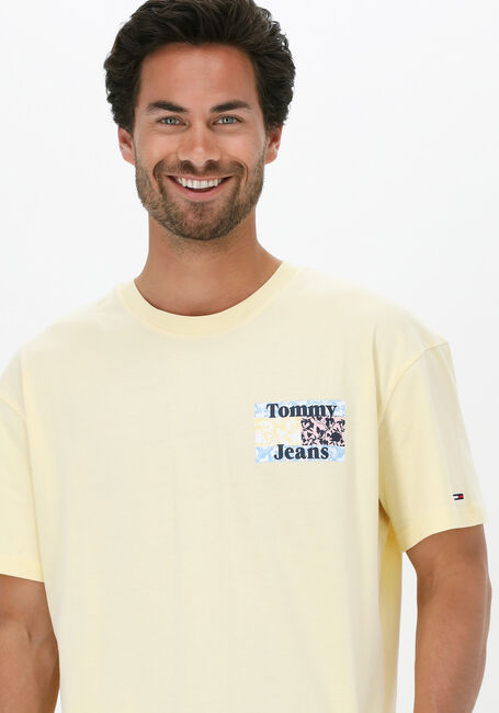Gelbe TOMMY JEANS T-shirt TJM FLORAL FLAG TEE - large