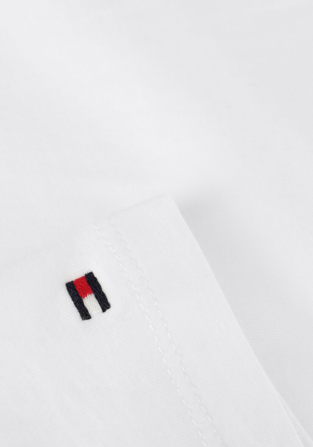 Wei&szlig;e TOMMY HILFIGER T-shirt REC CORP LOGO C-NK - large