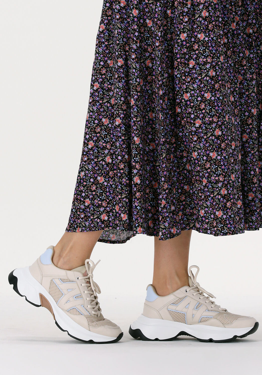 Beige NUBIKK Sneaker Low ROSS TREK EDGE DAMES - large