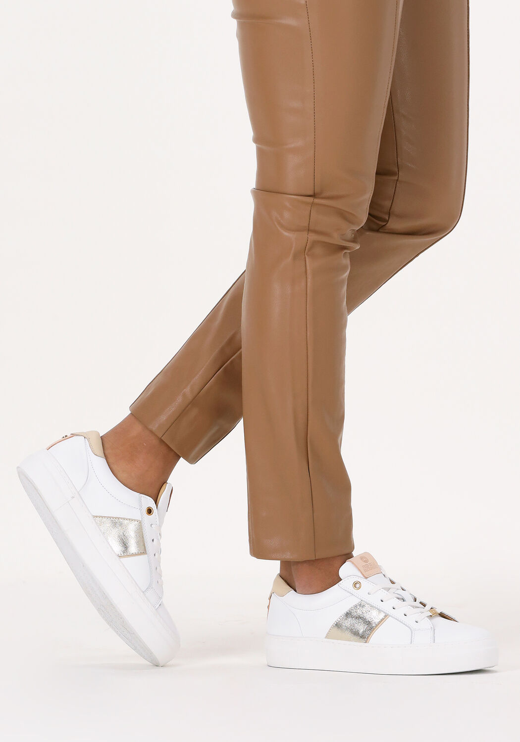 Wei&szlig;e FRED DE LA BRETONIERE Sneaker Low 101010384 - large