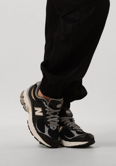 Schwarze NEW BALANCE Sneaker Low M2002 D - large