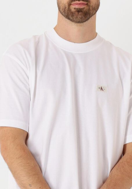 Weiße CALVIN KLEIN T-shirt WOVEN LABEL RELAXED TEE - large