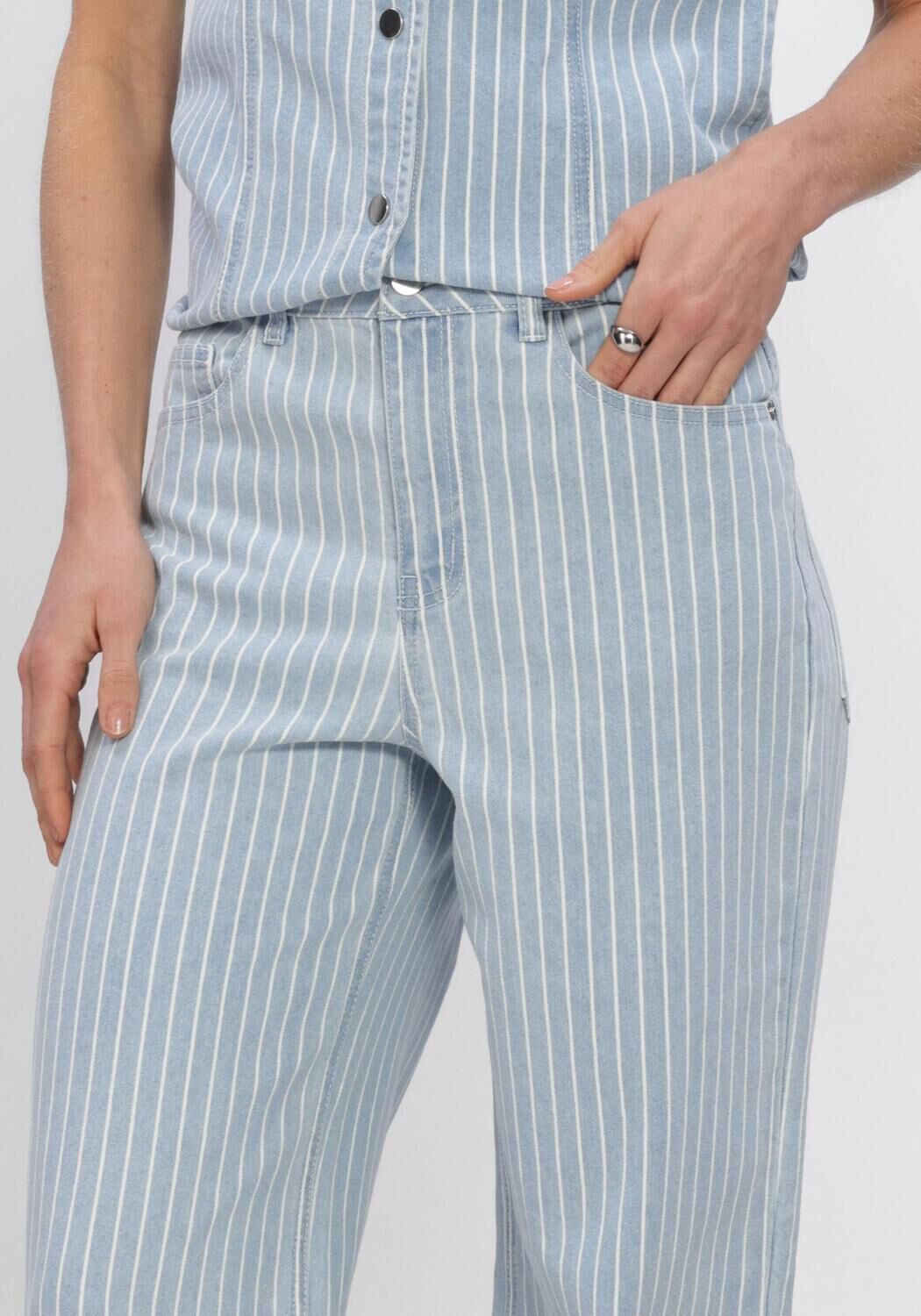 Blaue OBJECT Jeans OBJSANNI MW WIDE JEANS - large