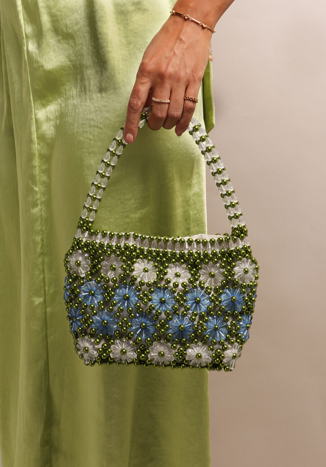 Gr&uuml;ne OMODA ATELIER Handtasche X KAE - large