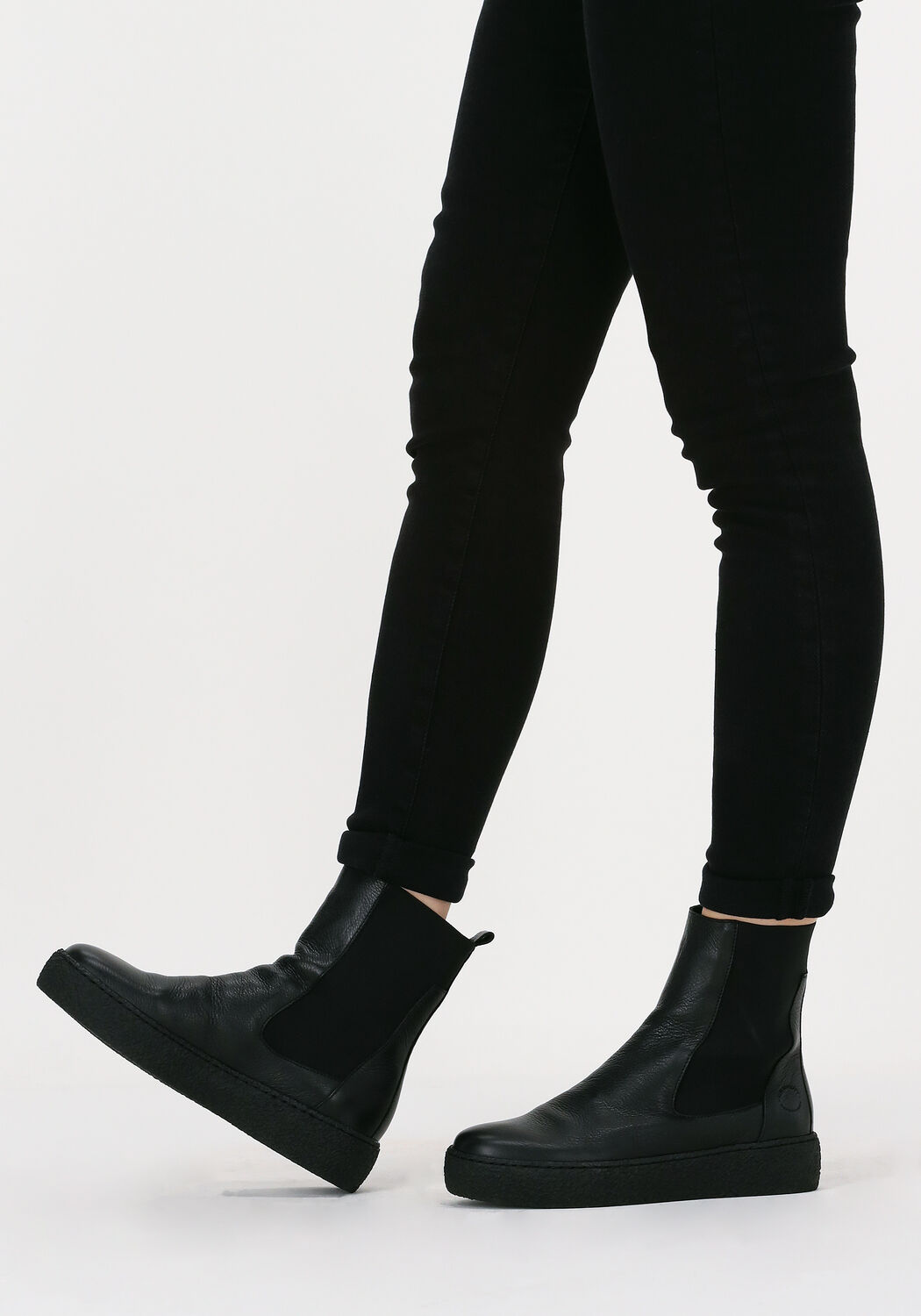 Schwarze CA'SHOTT Chelsea Boots 22122 - large