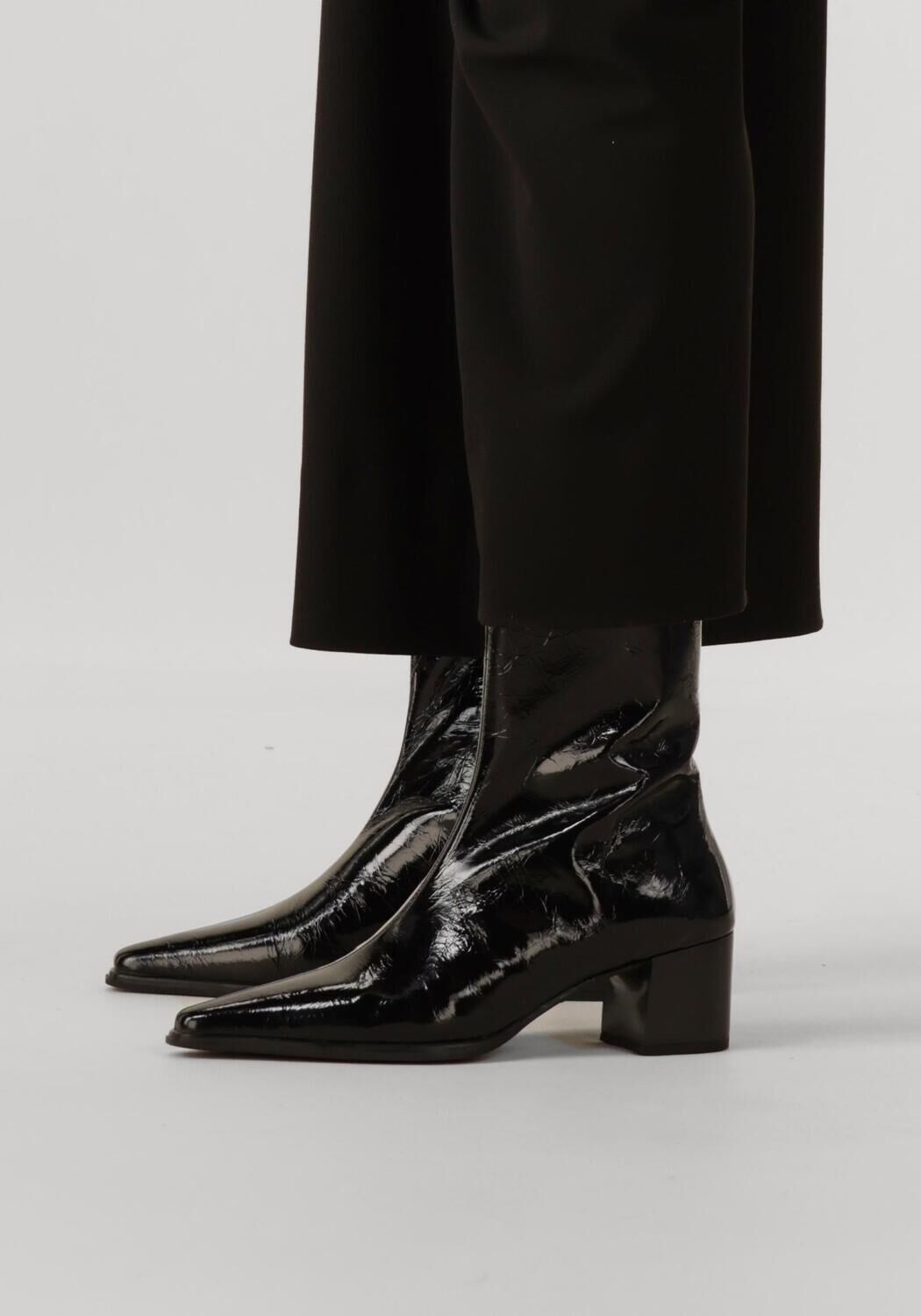 Schwarze VAGABOND SHOEMAKERS Stiefeletten GISELLE 5854 - large