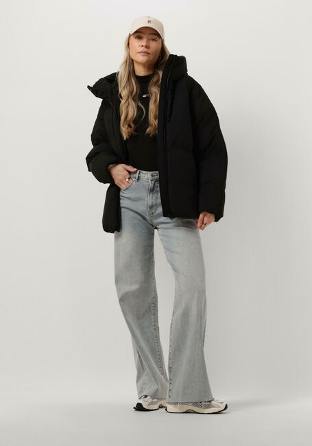 Schwarze TOMMY JEANS Rollkragenpullover TJW SLIM BADGE TURTLENECK - large