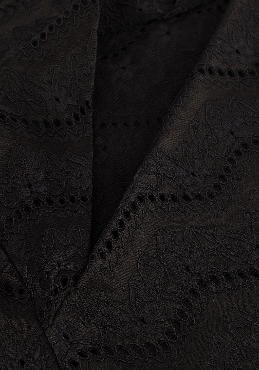 Schwarze HAUTE L'AMITI&Eacute; Blusen LACE DRAPE NECK BLOUSE - large