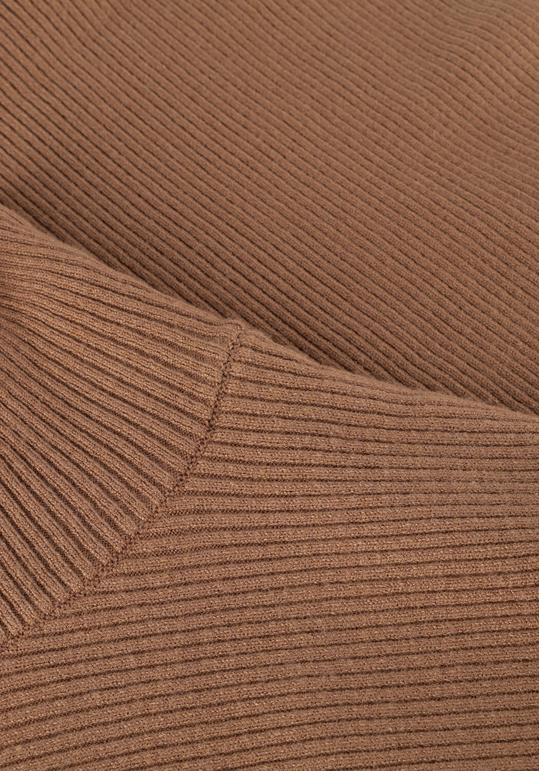 Camelfarbene MOSCOW Pullover 30-09-FATAL - large