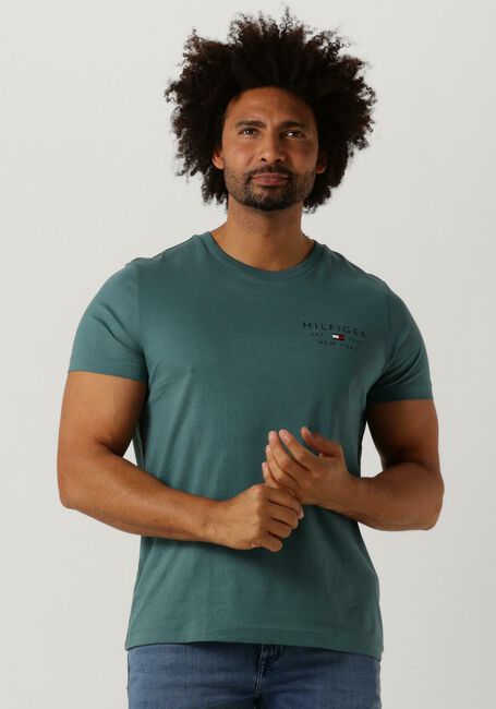 Grüne TOMMY HILFIGER T-shirt BRAND LOVE SMALL LOGO TEE - large