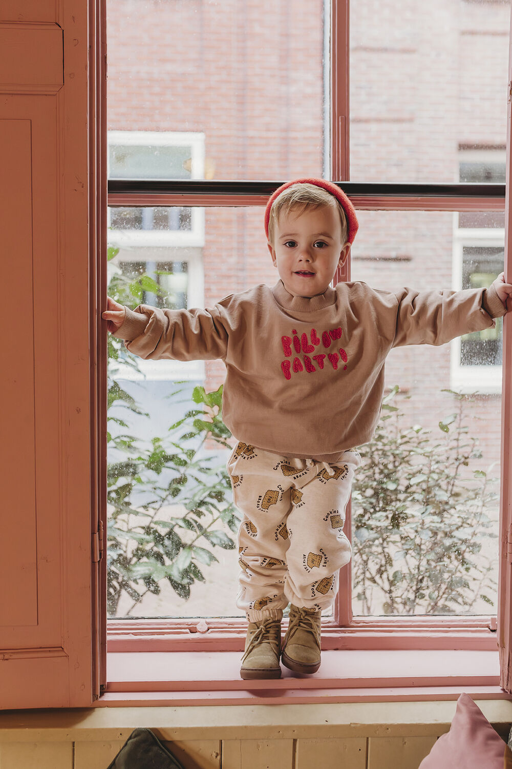 Beige Sproet & Sprout Sweatshirt SWEATSHIRT PILLOW PARTY - large