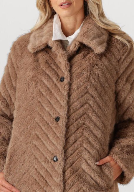 Camelfarbene STUDIO AR Fake-Fur-Jack SCARLET - large