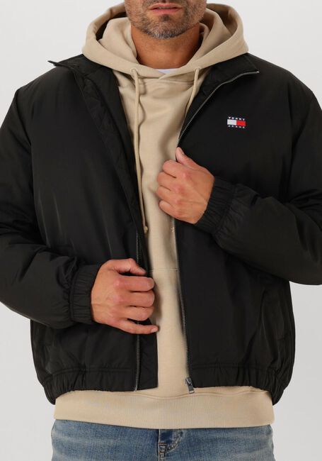 Schwarze TOMMY JEANS Jack TJM ESSENTIAL PADDED JACKET EXT - large