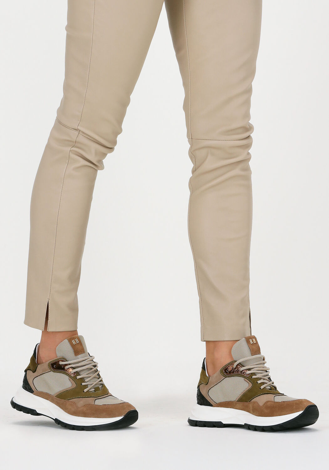 Taupe RED-RAG Sneaker Low 76858 - large