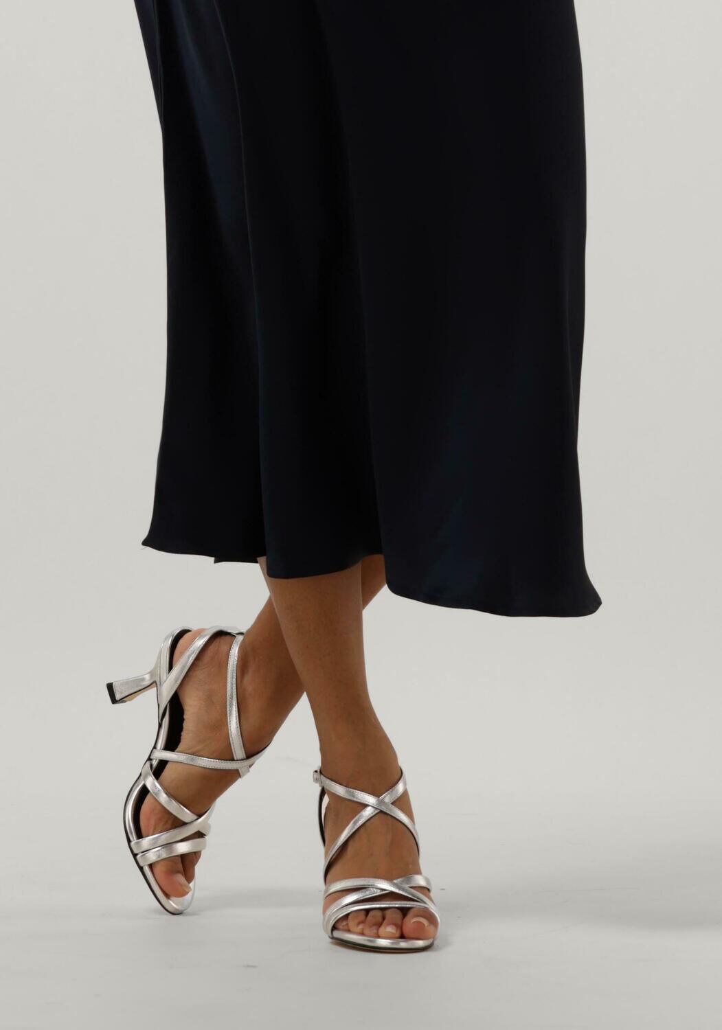 Silberne NOTRE-V Sandalen 6426 - large