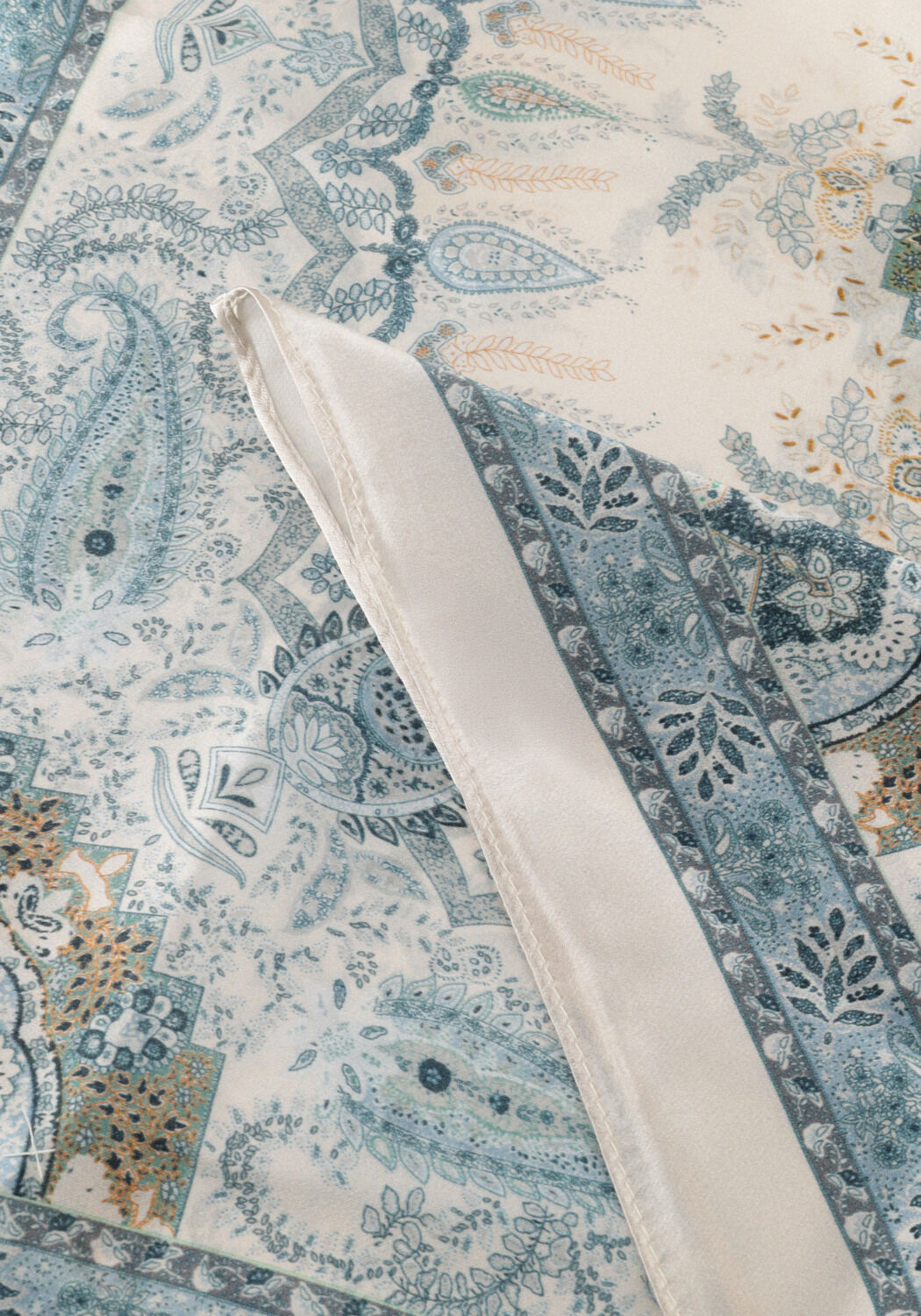 Blaue NOTRE-V Schal ZAYA - large