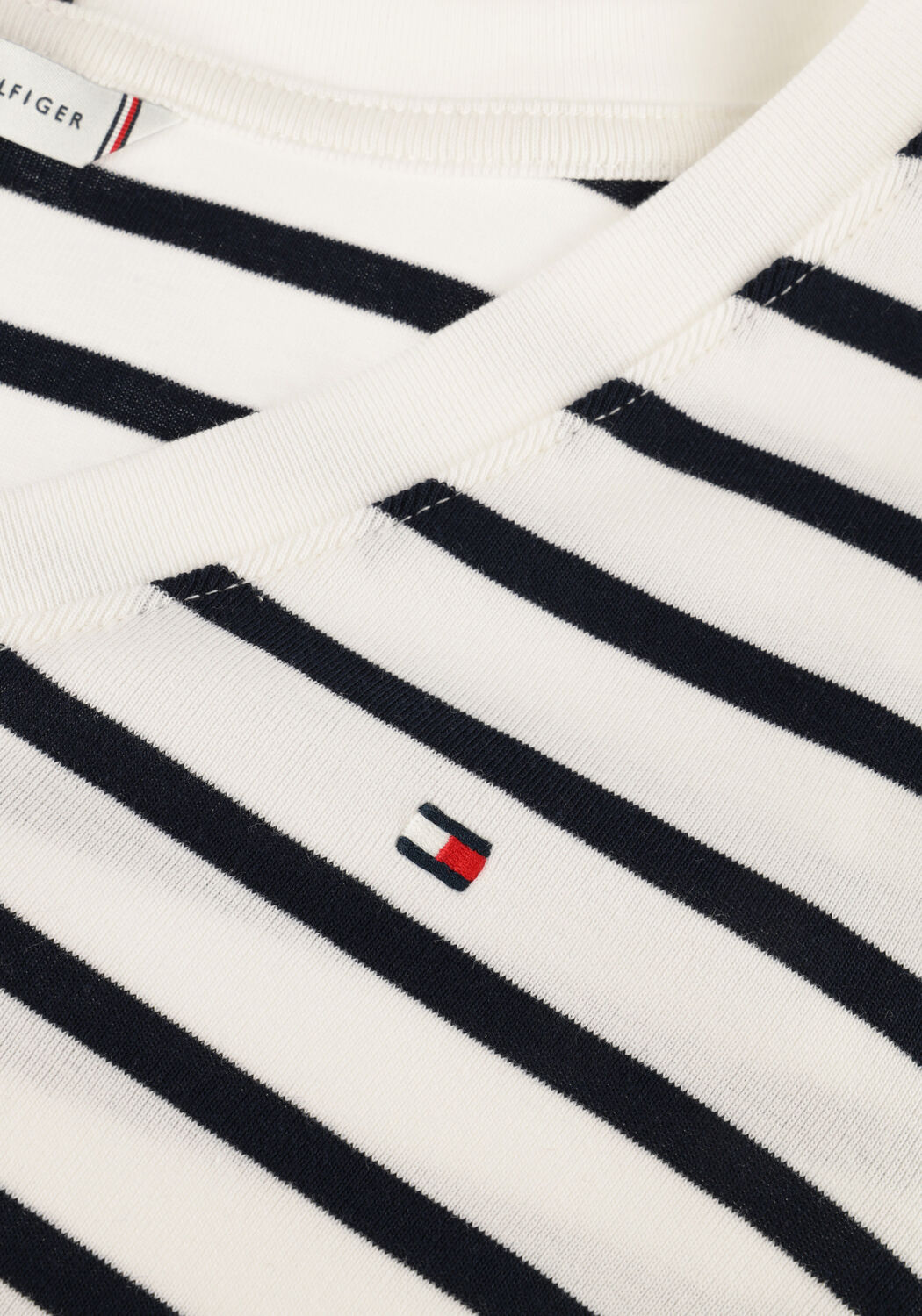 Wei&szlig;e TOMMY HILFIGER T-shirt SLIM CODY V-NK - large