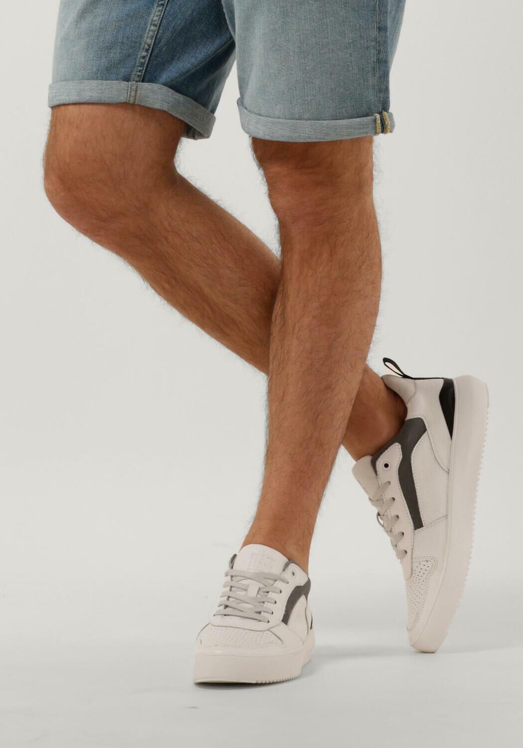 Wei&szlig;e BLACKSTONE Sneaker Low MYKEL - large