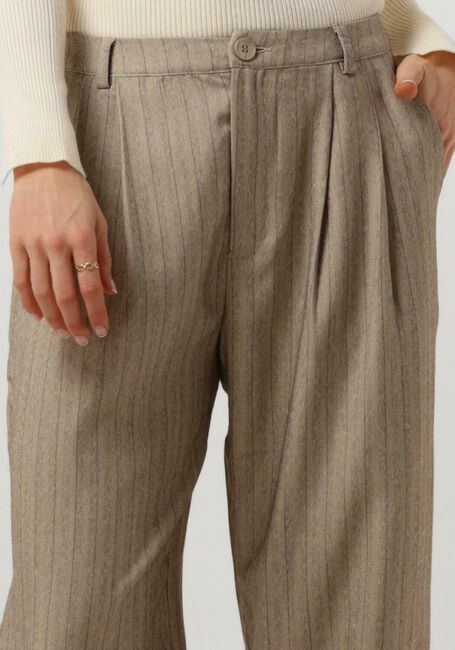 Beige MOVES Hose NIMMA - large