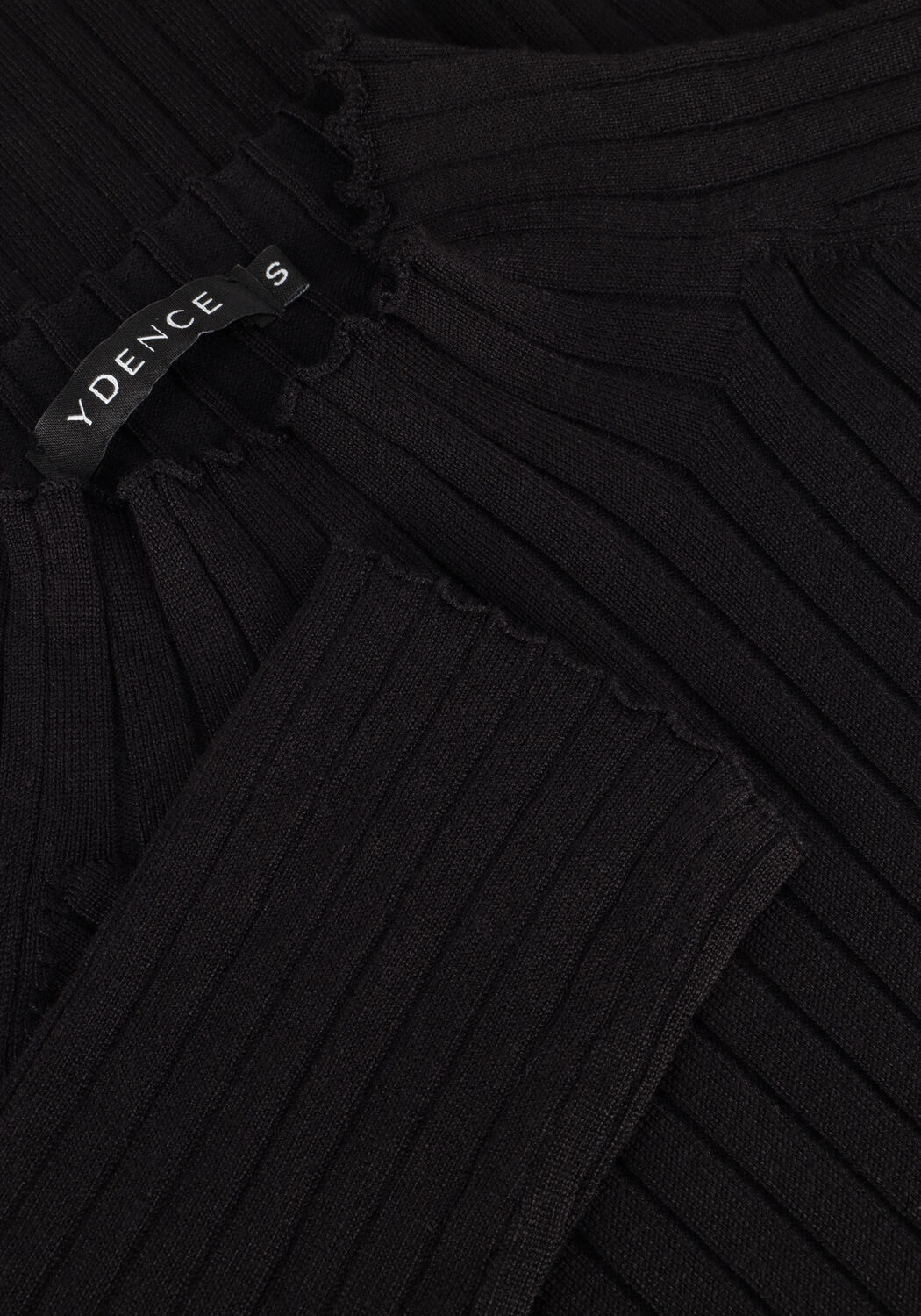 Schwarze YDENCE Top KNITTED TOP KIT - large