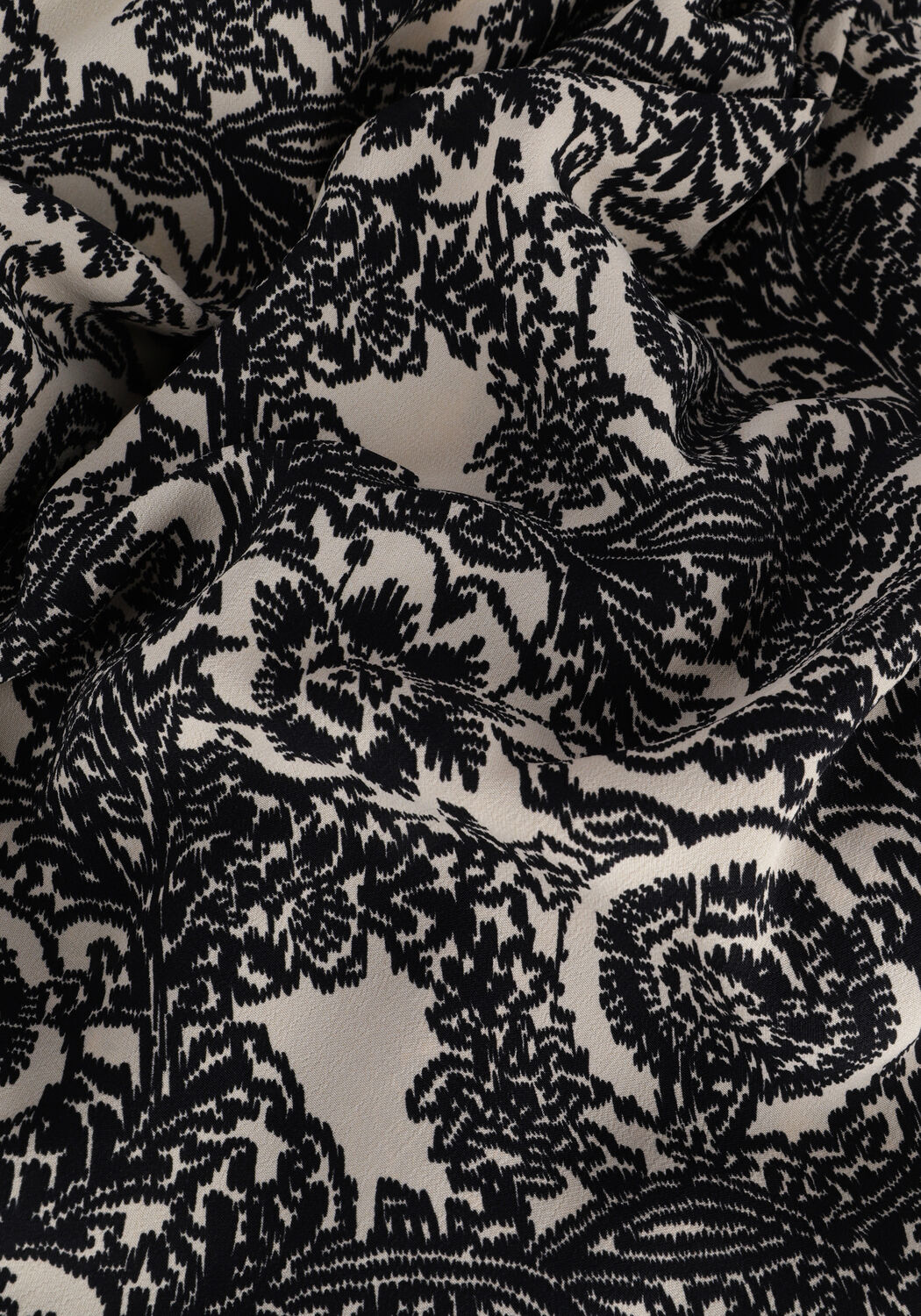 Schwarze VANILIA Maxikleid IKAT KAFTAN - large