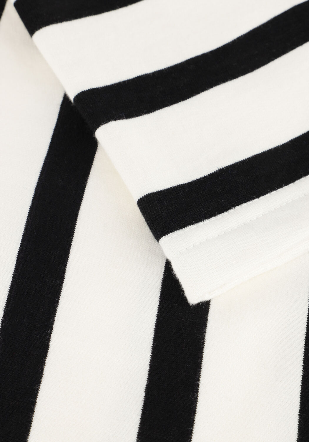 Wei&szlig;e MINUS T-shirt ESTELLA SHORT SLEEVE SWEAT - large