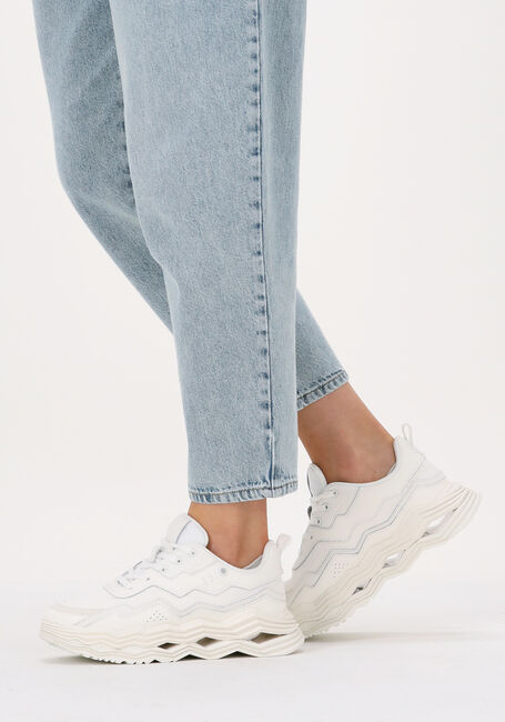 Weiße IRO Sneaker Low WAVE - large