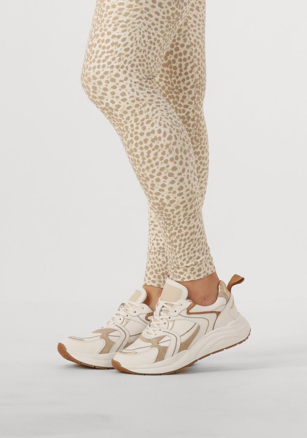 Wei&szlig;e BLASZ Sneaker Low CHARU-11 - large