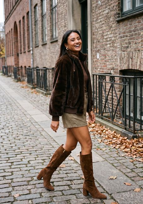 Braune AMAYA AMSTERDAM Fake-Fur-Jack TALA JACKET - large