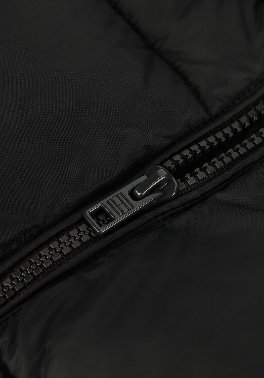 Schwarze TOMMY HILFIGER Bodywarmer ESSENTIAL PADDED VEST - large