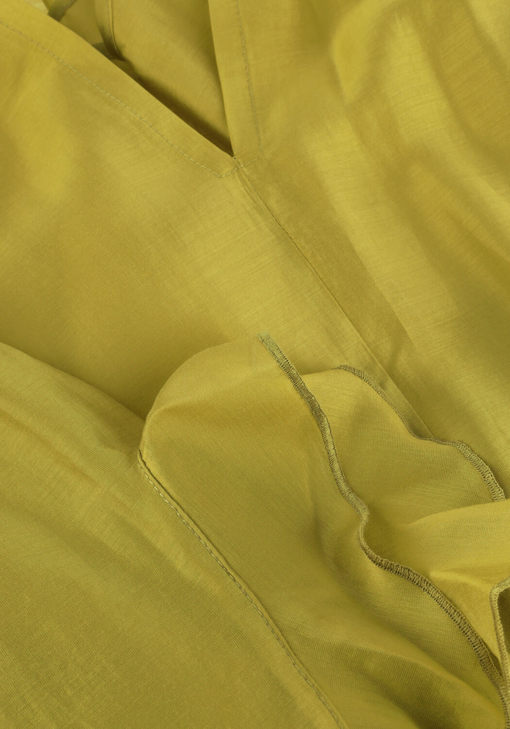 Gr&uuml;ne DEVOTION Kleider SHEEN - large