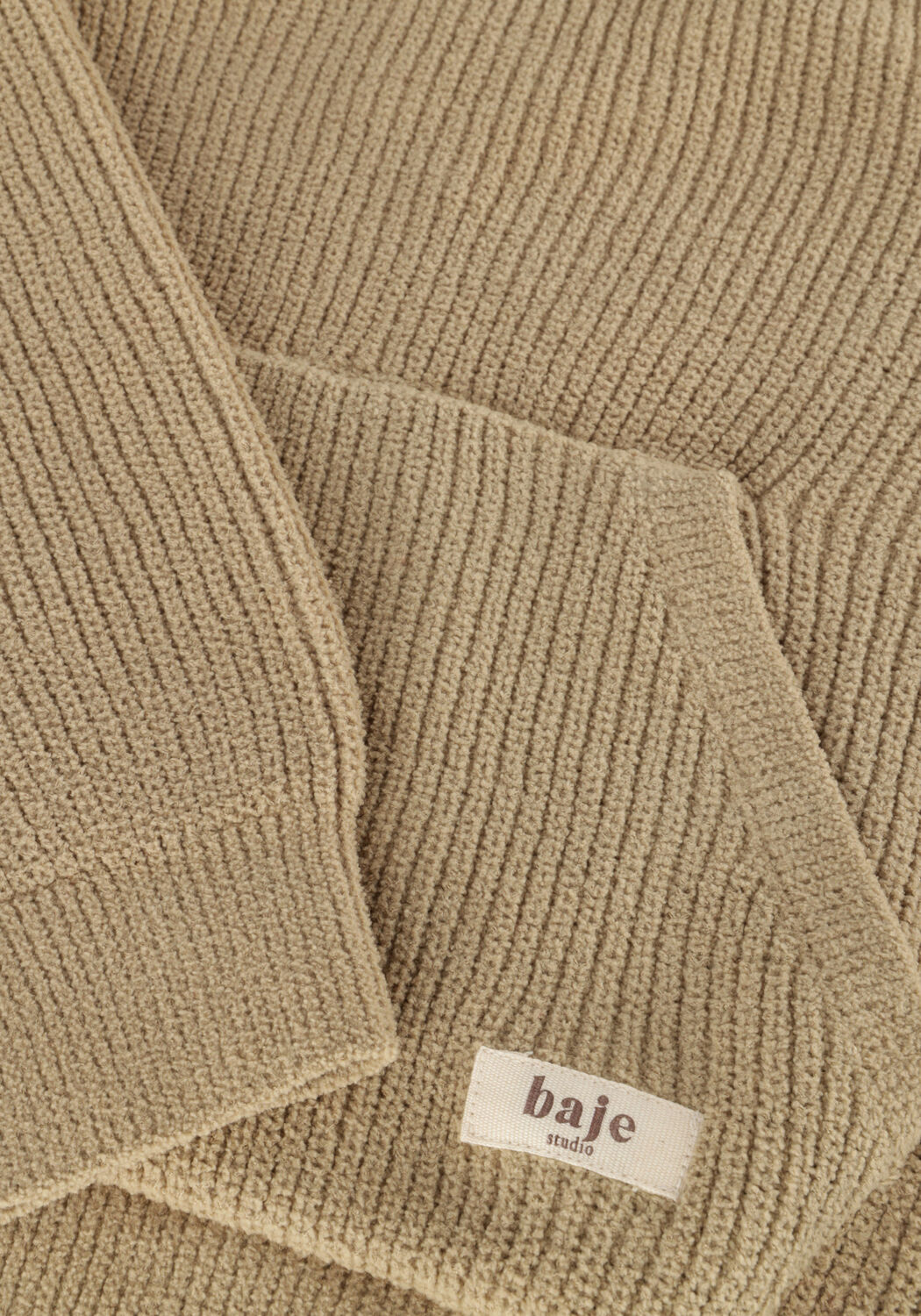 Camelfarbene BAJE STUDIO Pullover CLAY - large