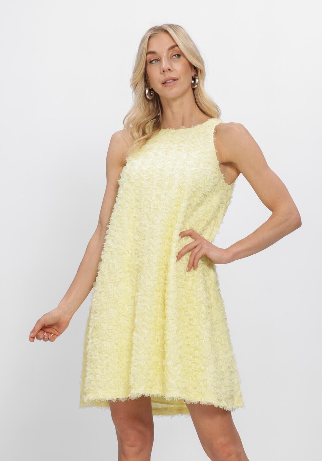 Gelbe Y.A.S. Kleider YASCRIMO SL SHORT DRESS - large